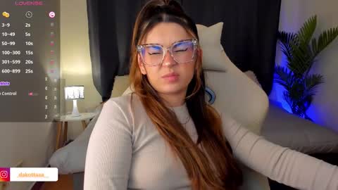 Snapshot of dakottaa__ chatting on October 22, 11:48 pm dakottaa__ online show from October 22, 11:48 pm