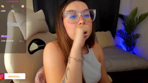 Snapshot of dakottaa__ chatting on October 29, 12:24 am dakottaa__ online show from October 29, 12:24 am