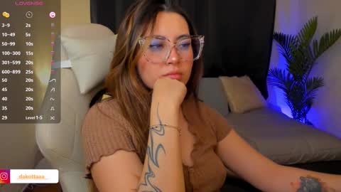 Snapshot of dakottaa__ chatting on November 29, 11:41 pm dakottaa__ online show from November 29, 11:41 pm