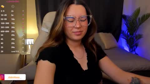 Snapshot of dakottaa__ chatting on December 3, 11:36 pm dakottaa__ online show from December 3, 11:36 pm