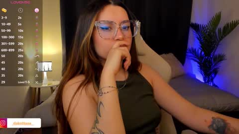 Snapshot of dakottaa__ chatting on December 4, 11:57 pm dakottaa__ online show from December 4, 11:57 pm