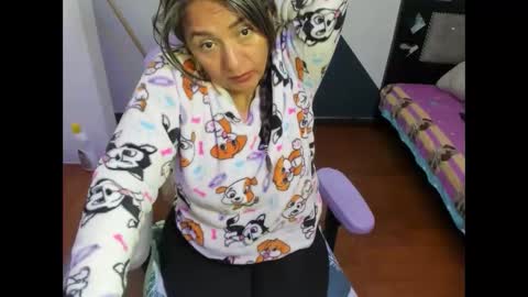Snapshot of daleska_delicious1 chatting on October 15, 1:50 am daleska_delicious1 online show from October 15, 1:50 am