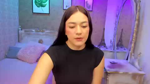 Snapshot of dali_collin chatting on September 17, 1:35 pm dali_collin online show from September 17, 1:35 pm