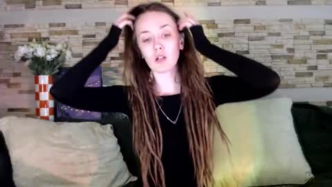 Snapshot of dalia_peach chatting on September 23, 11:02 am Dalia online show from September 23, 11:02 am