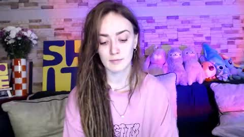 Snapshot of dalia_peach chatting on October 17, 9:34 am Dalia online show from October 17, 9:34 am