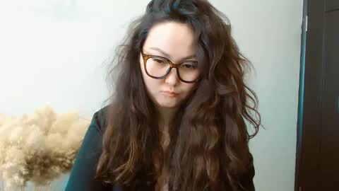 Snapshot of dalidayes chatting on January 13, 7:00 am Dali online show from January 13, 7:00 am