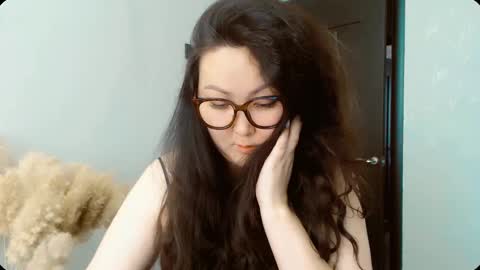 Snapshot of dalidayes chatting on September 29, 6:18 am Dali online show from September 29, 6:18 am