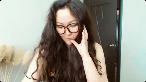 Snapshot of dalidayes chatting on November 13, 6:34 am Dali online show from November 13, 6:34 am