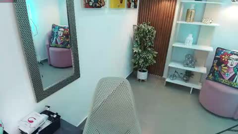 Snapshot of dalila_sky chatting on November 17, 6:03 pm Dalila online show from November 17, 6:03 pm