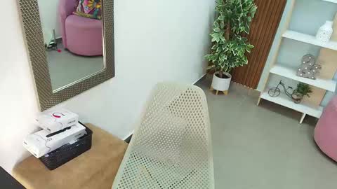 Snapshot of dalila_sky chatting on November 21, 6:28 pm Dalila online show from November 21, 6:28 pm