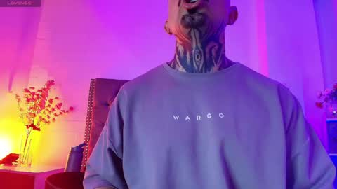 Dallas whitee online show from April 18, 7:51 pm