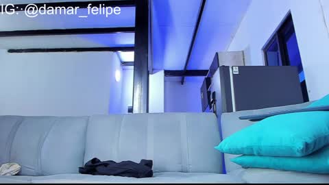 Snapshot of damar_felipe chatting on February 2, 2:38 am damar_felipe online show from February 2, 2:38 am