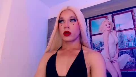         online show from November 25, 5:07 am