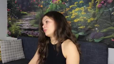 Snapshot of damedefeu chatting on December 4, 11:08 am damedefeu online show from December 4, 11:08 am