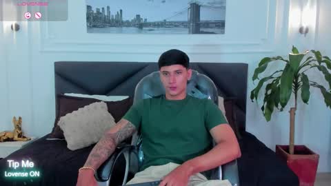 DAMIAN online show from November 10, 12:48 pm