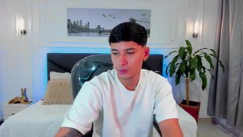 DAMIAN online show from November 24, 12:05 pm