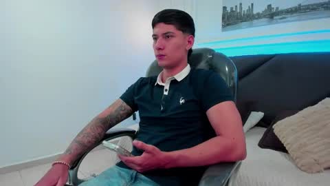 DAMIAN online show from January 6, 12:42 pm