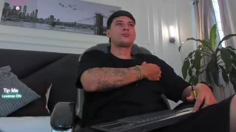 DAMIAN online show from April 4, 2:36 pm