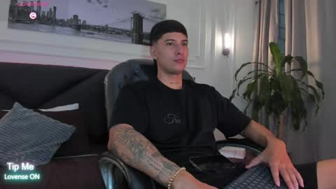 DAMIAN online show from April 13, 12:43 pm