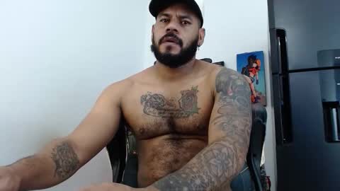 Snapshot of damian64436171 chatting on November 17, 5:52 pm damian64436171 online show from November 17, 5:52 pm