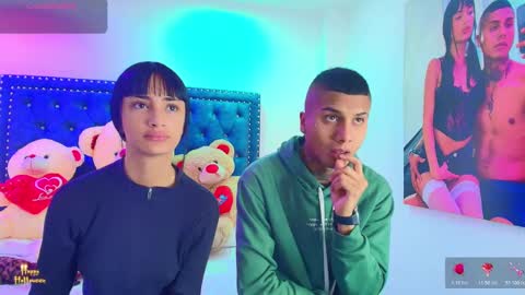 DAMIAN AND ROXANNE.  online show from October 20, 12:49 pm