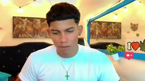 Snapshot of damian_latinxxx chatting on February 7, 5:20 am Damian online show from February 7, 5:20 am