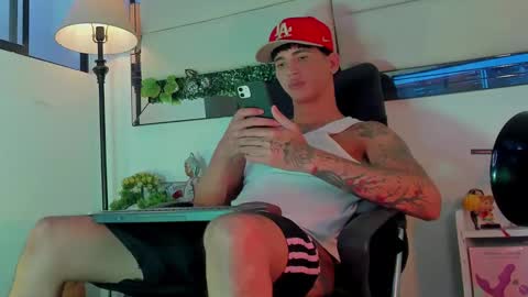 damian key online show from November 15, 9:11 pm