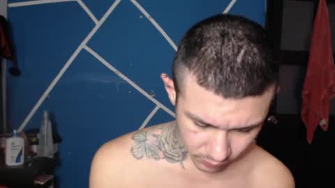 damiansexyboy69 online show from January 18, 2:21 pm