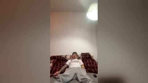 damo111694 online show from February 18, 11:22 pm