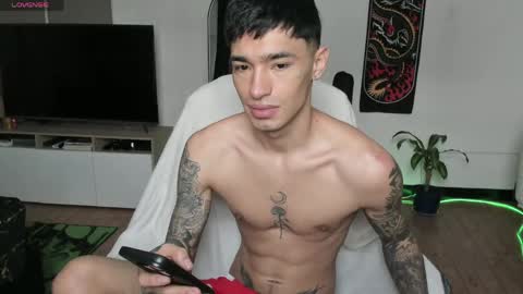 Damon online show from April 21, 6:01 pm