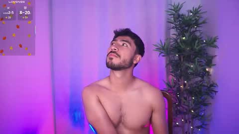 Snapshot of damon_frost chatting on November 5, 9:48 pm damon_frost online show from November 5, 9:48 pm