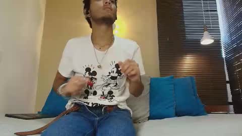 Damon  Salvatore online show from March 20, 7:19 pm