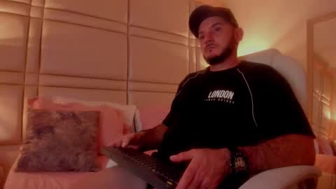 D A M O N online show from November 2, 3:31 am