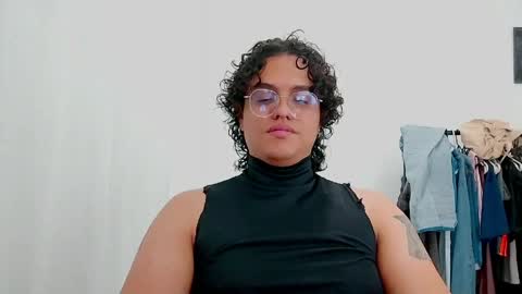 Diane Blosson online show from April 7, 12:44 am