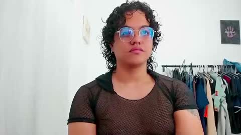 Diane Blosson online show from April 20, 12:35 am