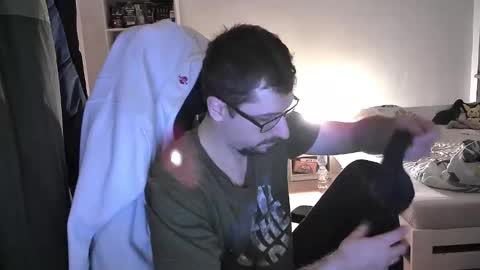 King Dan online show from December 18, 7:19 pm