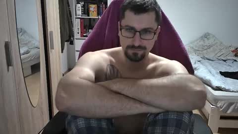 King Dan online show from October 21, 7:03 pm