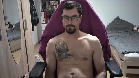 King Dan online show from December 3, 7:56 pm