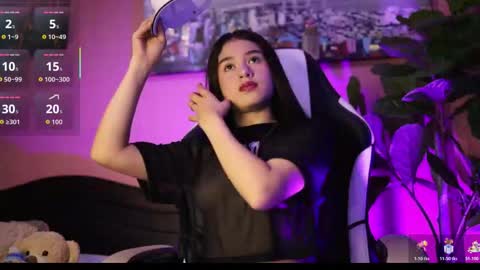 danaa_rouse online show from February 5, 8:02 pm