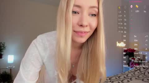 Snapshot of danabananaa chatting on October 10, 9:36 pm Dana online show from October 10, 9:36 pm