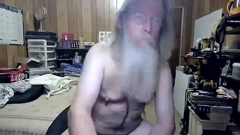 Snapshot of danagm chatting on January 8, 6:09 pm Dana online show from January 8, 6:09 pm