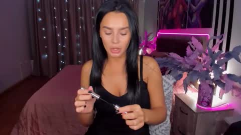 Snapshot of danamiers chatting on October 24, 4:09 am DanaMiers online show from October 24, 4:09 am