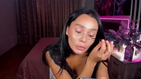 Snapshot of danamiers chatting on November 3, 5:52 am DanaMiers online show from November 3, 5:52 am