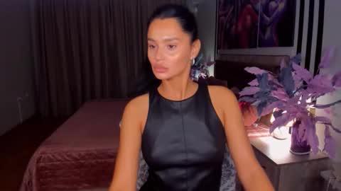 Snapshot of danamiers chatting on November 28, 5:10 am DanaMiers online show from November 28, 5:10 am