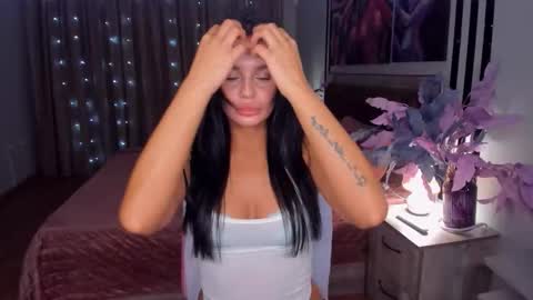 Snapshot of danamiers chatting on December 5, 10:57 am DanaMiers online show from December 5, 10:57 am