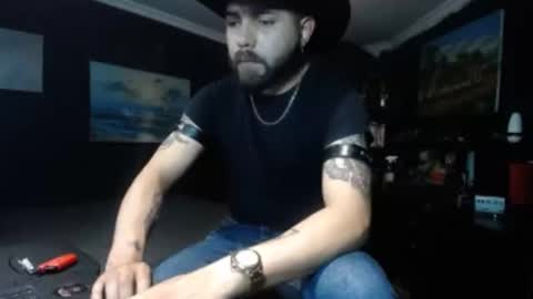 Snapshot of danbury44 chatting on January 8, 7:24 pm danbury online show from January 8, 7:24 pm