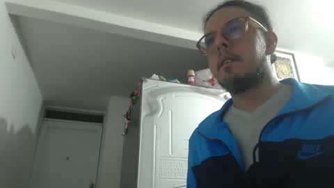 dandiego7 online show from November 18, 2:17 am