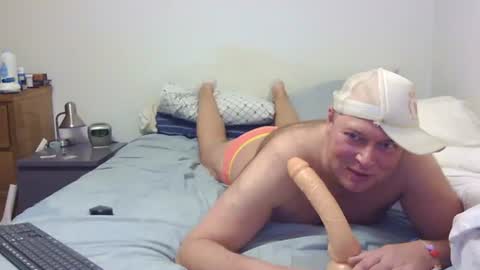 Snapshot of dandyhandys chatting on December 3, 6:50 pm Andy online show from December 3, 6:50 pm