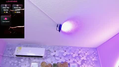 Snapshot of danee_19 chatting on March 12, 10:59 am Daniela online show from March 12, 10:59 am