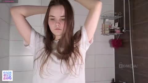 Snapshot of dangerouss_lady chatting on October 31, 3:46 pm Eva online show from October 31, 3:46 pm